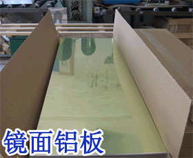 �R���X��